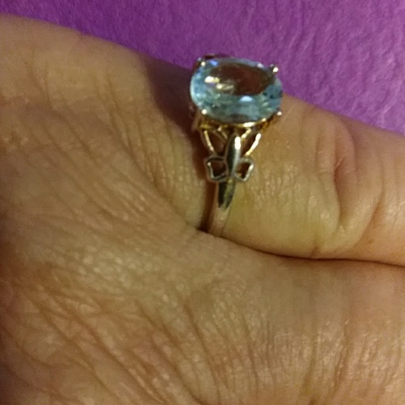 📌LONDON BLUE TOPAZ WITH GOLD BUTTERFLIES/925- RING. SIZE 8 - Picture 2 of 4